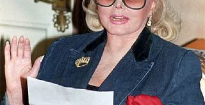 Zsa Zsa Gabor, en coma tras ser operada de urgencia