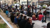 Miles de valencianos piden a la policía que suelte a los detenidos