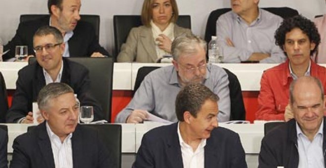 Rubalcaba y Chacón se reencuentran en Barcelona