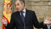 Camps opta por el banquillo y vende su marcha como un servicio a Rajoy