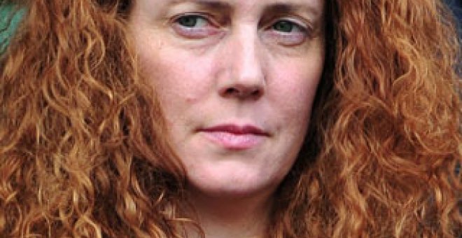 Libertad bajo fianza para Rebekah Brooks