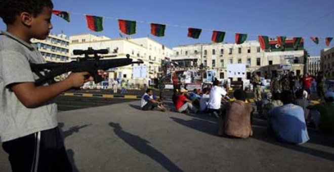 Reino Unido bombardea el búnker de Gadafi en Sirte