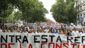 CCOO, UGT y colectivos ciudadanos exigen hoy en la calle un referéndum