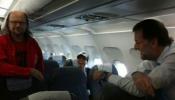 Rajoy, con 'Torrente' y Julio José Iglesias en el avión