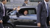 Berlusconi: "Sigo adelante"