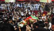 Karzai reivindica su apuesta por la paz en el entierro de Rabbani
