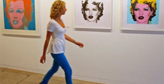 Nadie compra los retratos de Kate Moss