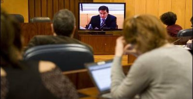 Aguirre sostiene que el convenio permite vigilar a personas