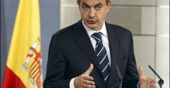 Zapatero tacha de "infundio" la afirmación de Urkullu de que hubo contactos entre PSE y Batasuna