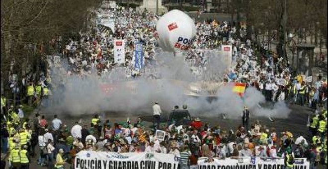 Los policías se manifiestan en Madrid por un "salario digno"