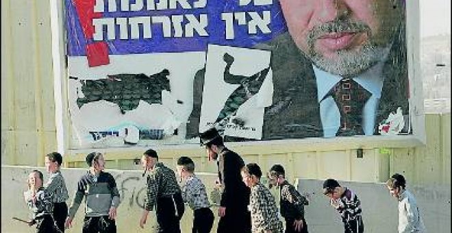 Netanyahu cierra el pacto con el ultra Lieberman en Israel