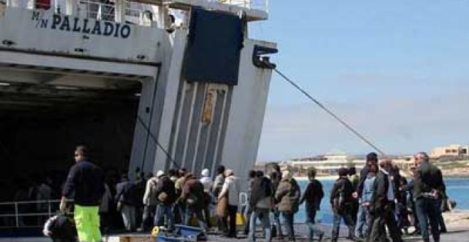 Llegan al sur de Italia más de 600 inmigrantes en unas pocas horas