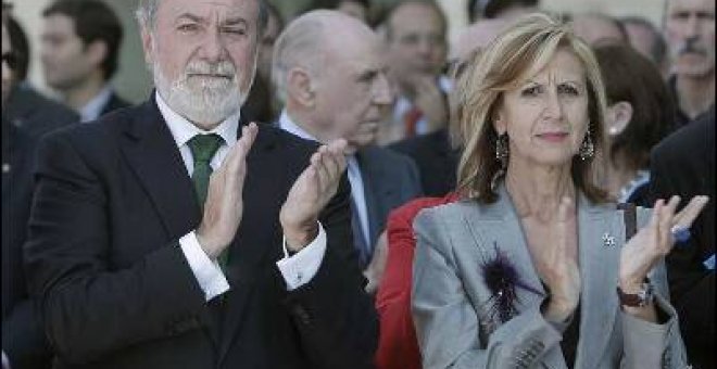 Rosa Díez pide la dimisión del Constitucional por "excluir al castellano"
