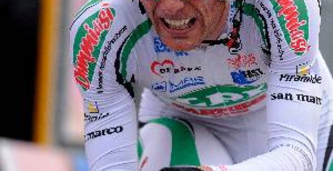 Di Luca se lleva la primera etapa de montaña, el sueco Lovkvist nuevo líder del Giro
