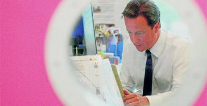 Cameron exige una reforma radical del sistema político
