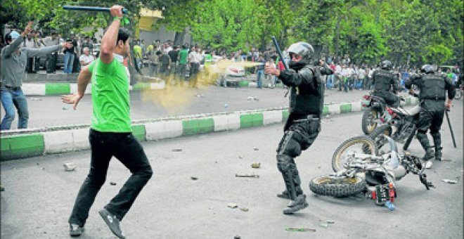 La oposición iraní lleva su indignación a las calles