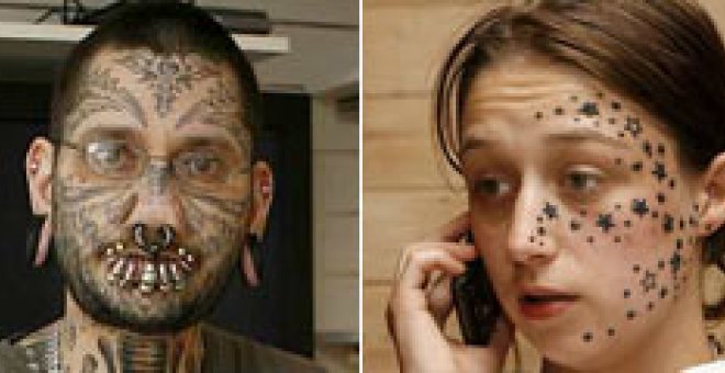 El tatuador de la joven con 56 estrellas en la cara amenaza con denunciarla