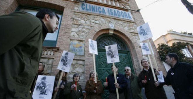 Las clínicas piden protección frente a los antiabortistas