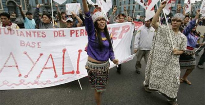 La jornada de protestas paraliza Perú