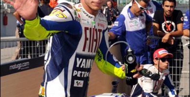Rossi consigue la 'pole' en Misano