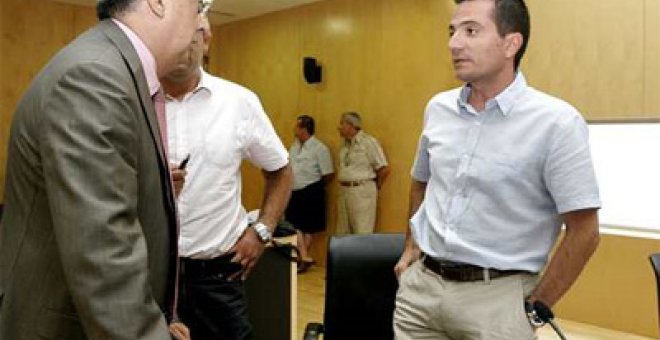 Los ediles del PSOE de Benidorm abandonan el partido para seguir con la moción de censura