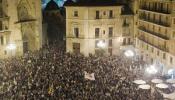 Valencia se echa a la calle contra Camps