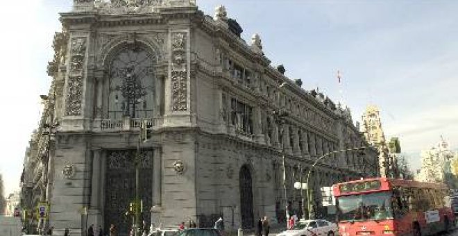 El Banco de España insta a la banca a acometer procesos de reestructuración