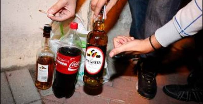 Casi dos millones de españoles son alcohólicos