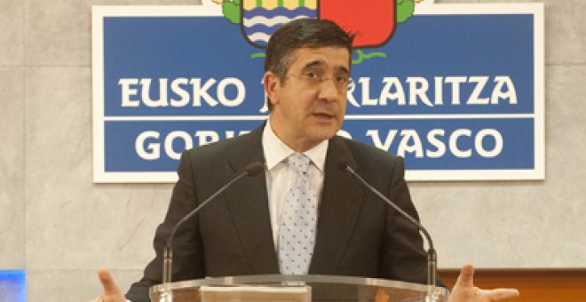 Patxi López abre su primer frente con el Gobierno central