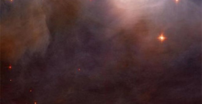 Una 'auténtica' fábrica de polvo de estrellas a 1.400 años luz