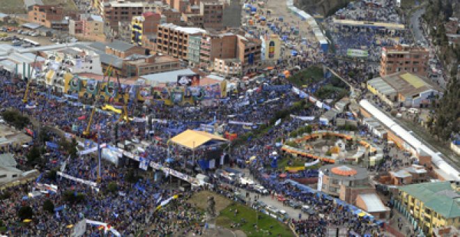 Evo Morales pelea por un control legislativo absoluto