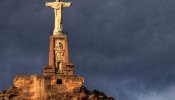 El obispo de Cartagena defiende la presencia del Cristo de Monteagudo