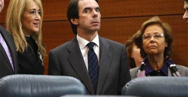 Aznar advierte de que las próximas elecciones serán "determinantes" para dejar fuera al terrorismo