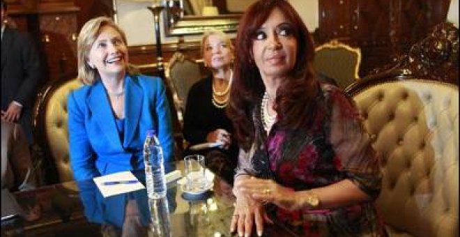 Hillary Clinton se ofrece a "alentar" el diálogo entre Argentina y el Reino Unido por las Malvinas