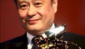 Ang Lee corta media hora de "Lust, Caution" para sortear la censura china