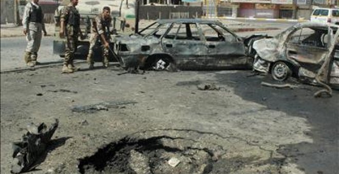 Siete muertos y 20 heridos en la explosión de dos coches bomba en Bagdad