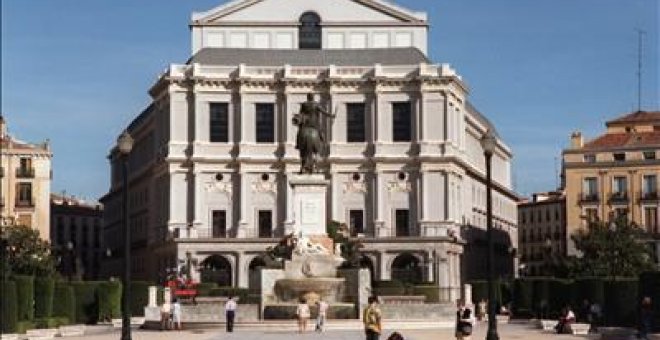 El Teatro Real saca a la calle a su orquesta en su décimo aniversario