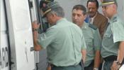 Julián Muñoz abona una fianza de 50.000 euros, aunque su puesta en libertad no será inmediata