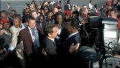 Sarkozy devuelve a casa a los periodistas y las azafatas arrestados en Chad
