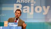 Rajoy acusa a Zapatero de gobernar "bajo la improvisación"