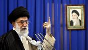 El ayatolá Jamenei rechaza un posible acercamiento entre su país y EEUU