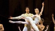 Dos latinoamericanos toman el testigo en Londres de míticas parejas de ballet