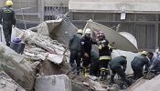 Al menos 20 muertos tras el derrumbe de un edificio de once plantas en Egipto