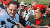 Stone filmará la entrega de los rehenes de las FARC para un documental sobre América Latina