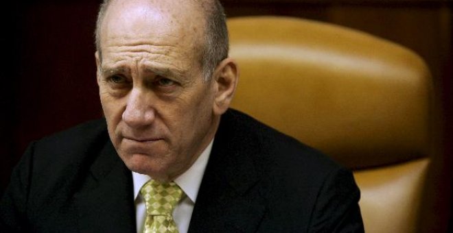 Olmert dice que Israel no excluye ninguna opción para impedir un Irán nuclear