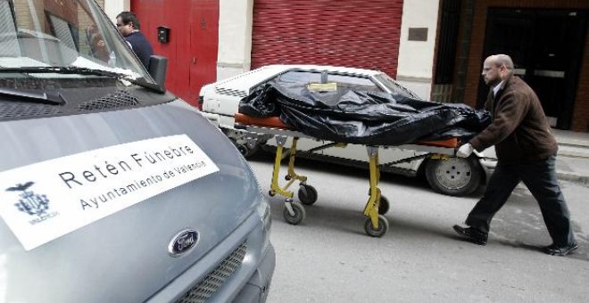 Encuentran en Valencia el cadáver de un hombre descompuesto y comido por los perros