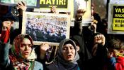 El Parlamento turco discute entre protestas el uso del velo en las universidades