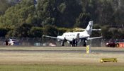 Una mujer apuñala a dos pilotos e intenta controlar un avión en Nueva Zelanda