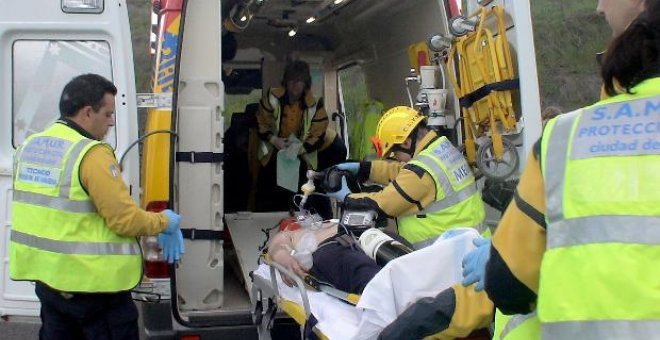 Hallan un cadáver bajo un coche que cayó al cauce del Manzanares en Colmenar