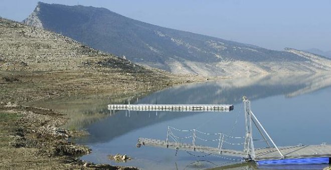 Los embalses de Cataluña siguen bajando y están al mismo nivel que los del Júcar